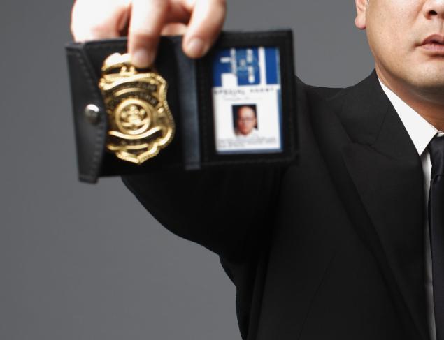 What to Do When FBI Agents Come Knocking